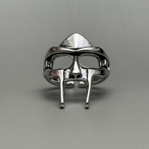 Y2K Vintage Silver MF Doom Mask Ring – Size 9, Unisex, Brand New